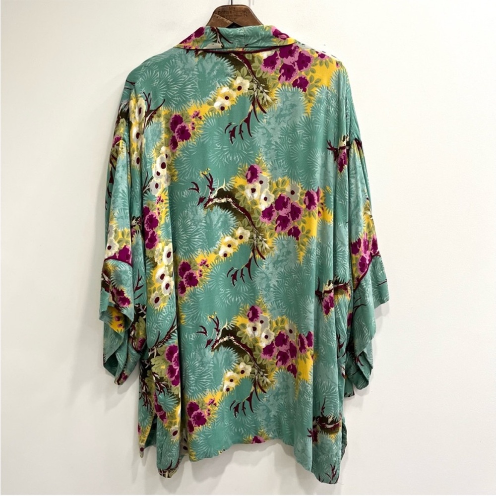 Anthropologie Kimono - Picture 4 of 11